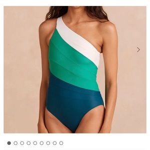 Size 4 Summersalt sidestroke swimsuit